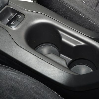 トヨタ・コロラ 2023 1.8L 双エンジンのパイオニア版 ハイブリッドカー 左方向車