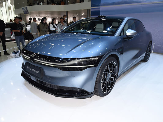 2024 Geely Zeekr 007 純電気エンジンを持つエネルギー自動車 P0000155