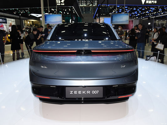 2024 Geely Zeekr 007 純電気エンジンを持つエネルギー自動車 P0000155