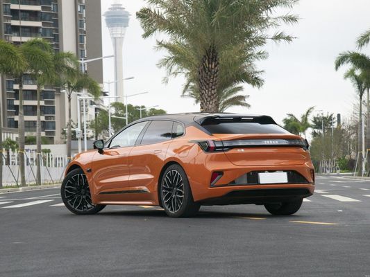 Zeekr 001 100kwh 656km 公式最大速度200km/hの電気自動車