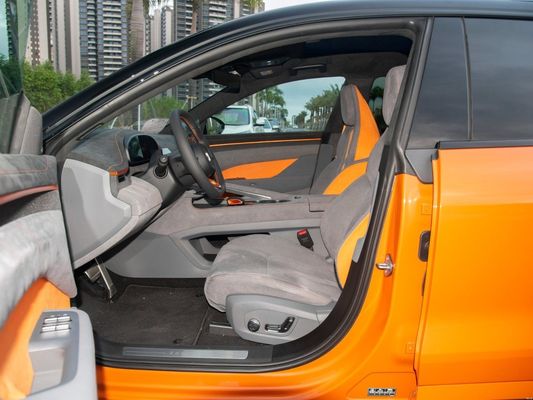 Zeekr 001 100kwh 656km 公式最大速度200km/hの電気自動車