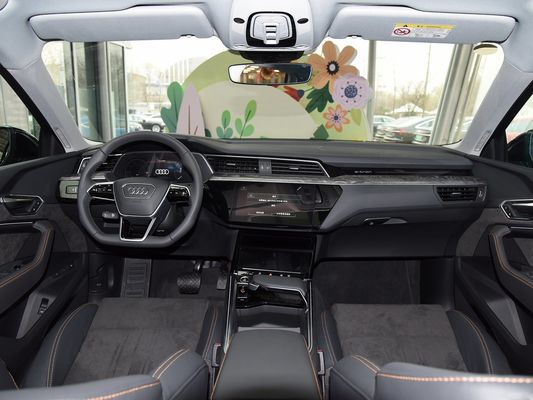 アウディ・E・トロン 2021 50 クワトロ 電動SUV 電磁ブレーキシステム搭載