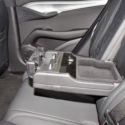 バイドシーライオン 2024 550 四輪駆動 スマート航空版 閉ざされた車体型 電気自動車