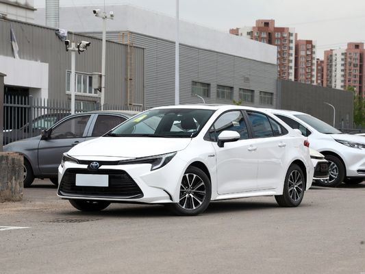 トヨタレヴィン2023モデル 1.8L 双エンジンの電気ハイブリッド デラックス版 自動座席 5