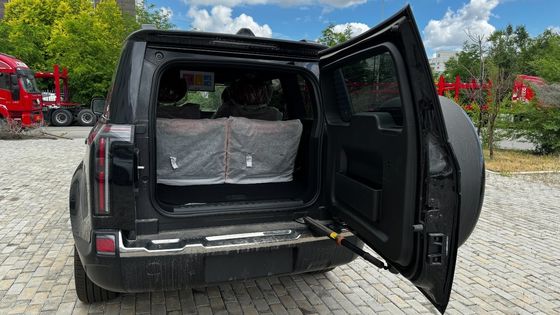ポールストーン 01 2023モデル 6席版 AWD 黒外装色