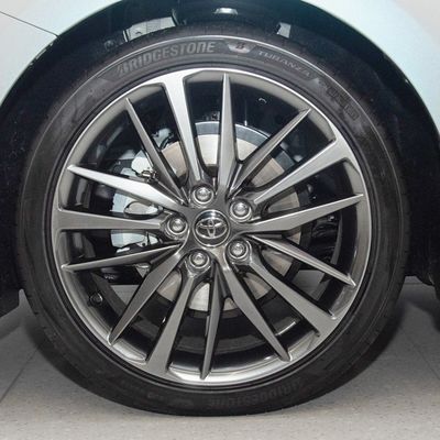 2024年 トヨタ・キャムリー 双エンジンハイブリッド 2.0hxs スポーツプラス版