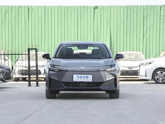 セダン トヨタ Bz3 2023 616km ロングランス PRO 電動車 左方向体スタイル