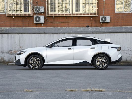 トヨタ Bz3 2023 616km ロングレンジ電動セダン
