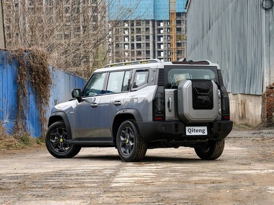 2023年 チェリー・ジェトル・トラベラー 2.0t AWD 5人乗りSUV 70Lタンク容量