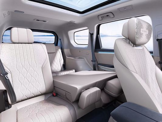 エクセッド Vx 2024 エクスプローラー 400t 四輪駆動 スターライト 7人座 閉ざされた車体タイプ