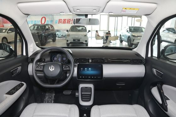 リープモーター T03 2023 200 ライトエディション 車 独立懸垂