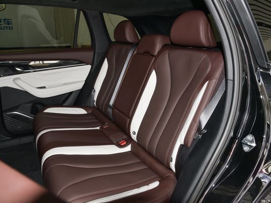 ジーリー・シンギュエ・L・モンジャロ 2.0td ハイパワー オートマティック 4WD フラグシップSUV バージョンブラックカー 2023