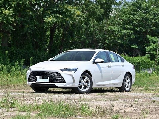 ビュイック・ニューラゲル 25t 2024 1000-1600cc排量を持つ自動車とガソリン燃料
