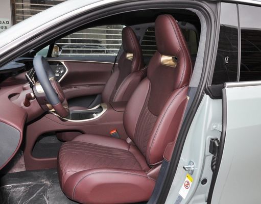 アバター11 2023 5人座とダブルウィッシュボーン独立式サスペンションの長寿SUV