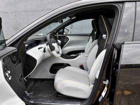 2023 香港メング 90度 4WD 全電動車 双エンジン 四輪駆動 5人乗り