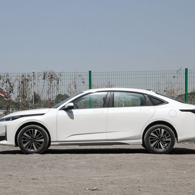 Qiyuan A06 Hotsales ハイブリッドカー Mgnt認証と水力ブレーキシステム