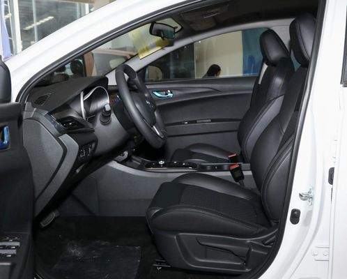 左方向セダン チェンガン・エードオ 電動車 EV460 性能セダン