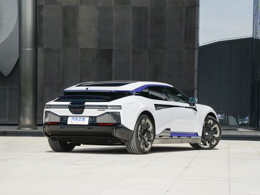 後ろのサスペンション形式 多連結独立式サスペンション 48V ヒフィ Z 4人座 セダン EV
