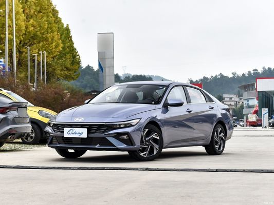2023 Hyundai Elantra 1.5L CVT GlX エリートエディション ガソリンカー 白外装色