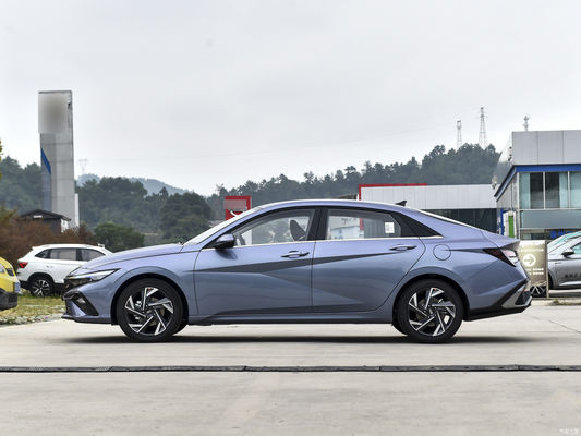 2023 Hyundai Elantra 1.5L CVT GlX エリートエディション ガソリンカー 白外装色