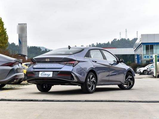 2023 Hyundai Elantra 1.5L CVT GlX エリートエディション ガソリンカー 白外装色