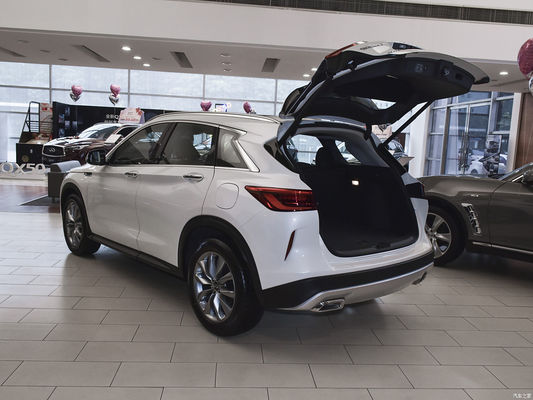2022 インフィニティ Qx50 2.0t Awd ガソリン車 白と青の機械式ブレーキシステム