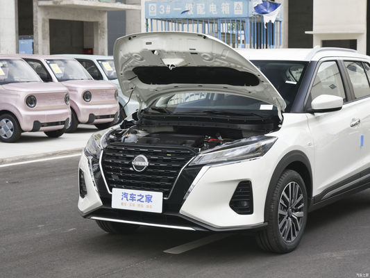 自動ギアボックスとファッション的なデザインのガソリン駆動 2023 ニッサンキックス SUV