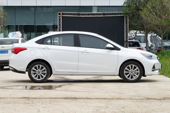 SUV Chery Arrizo 5 2021モデル 1.6L CNGラグジュアリーエディション