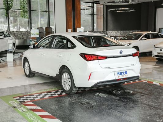 チャンガン イードー EV460 電動セダン 車