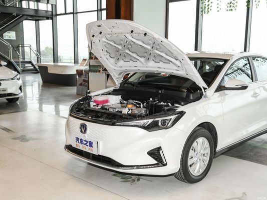 チャンガン イードー EV460 電動セダン 車