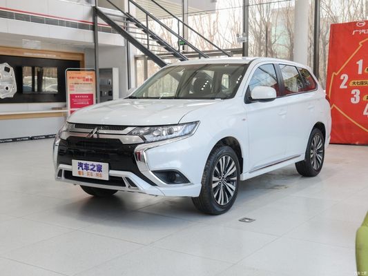 2021年アウトランダーFWDSUV ガソリンエネルギータイプと耐久性2.0L166馬力L4エンジン
