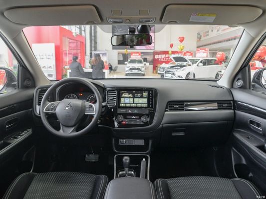 2021年アウトランダーFWDSUV ガソリンエネルギータイプと耐久性2.0L166馬力L4エンジン