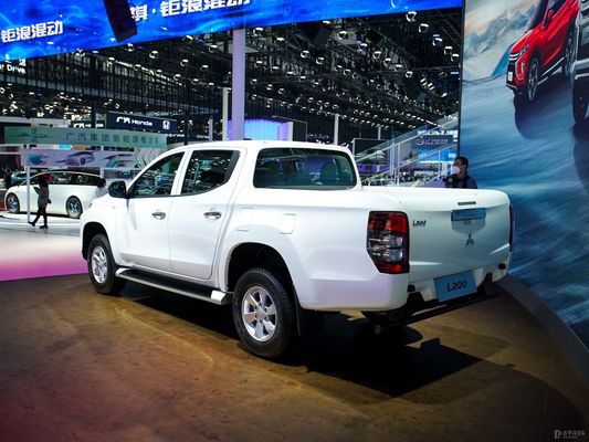 パーソナライゼーション ピックアップ ディーゼル 自動車 三?? L200 2023 2.3t タンク 最高速度 171 Km/H