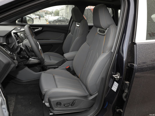 2023年 Audi Q4 50 E-Tron クワトロ イノベーション エディション SUV EV 1600-2500cc