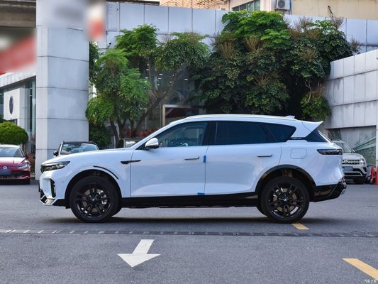 Voyah Free 2024 AWDとダブルウィッシュボーン独立式サスペンションの電気自動車