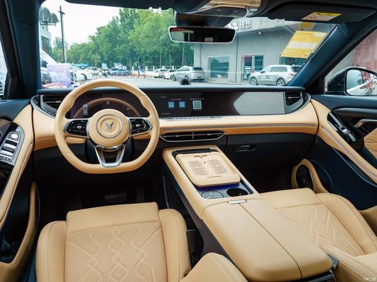 Voyah Free 2024 AWDとダブルウィッシュボーン独立式サスペンションの電気自動車