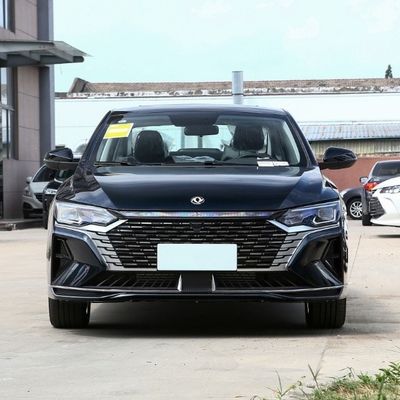ガソリン Aeolus Yixuan Max 2024 ルックス・エディション セダン