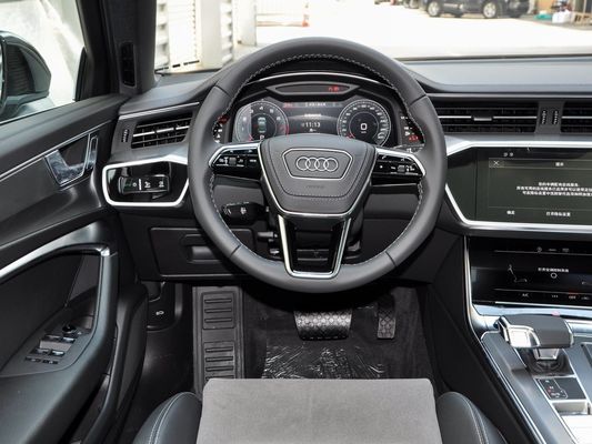 140kw FWD自動車サプライヤー 2023年 アウディ A6l Tfsi デラックス スポーツエディション オートセダン