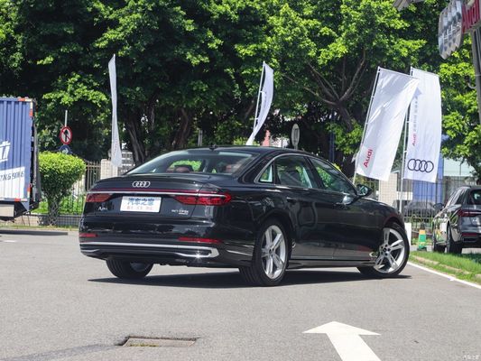 2023年 アウディ A8l 50 Tfsi クワトロ セレクション セダン 3.0L 286馬力 V6 座席 5