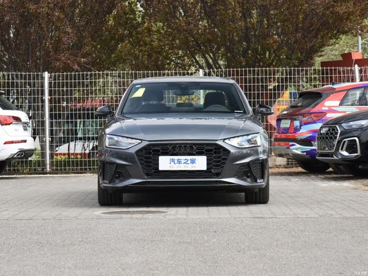 ガソリンカー アウディ A4l 2023 40tfsi オートマティックギアボックスと4858*1847*1439サイズ
