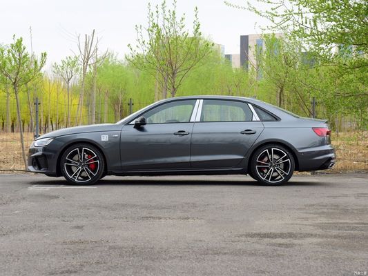 アウディ A4l 2023 45tfsi クワトロ 自動トランスミッション付き 選択式ダイナミックバージョン セダン