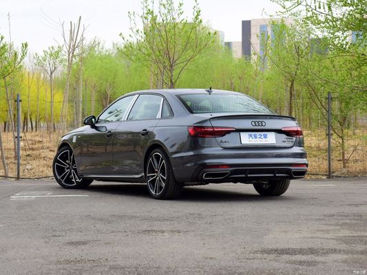 アウディ A4l 2023 45tfsi クワトロ 自動トランスミッション付き 選択式ダイナミックバージョン セダン
