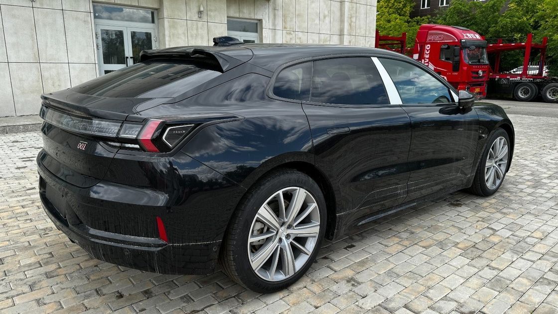 閉ざされた車体タイプ Zeekr 001 You バージョン 100kwh HACCP 認証付きブラックカー