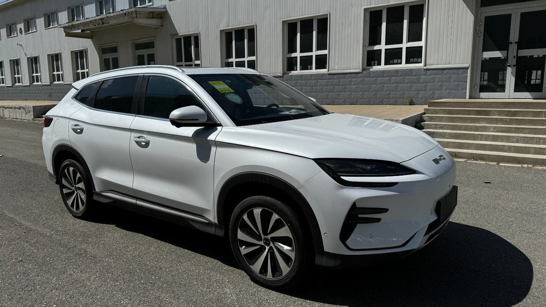 2023 Byd E2 EV Car Luxury Edition 純電気自動車 白色と左方向車