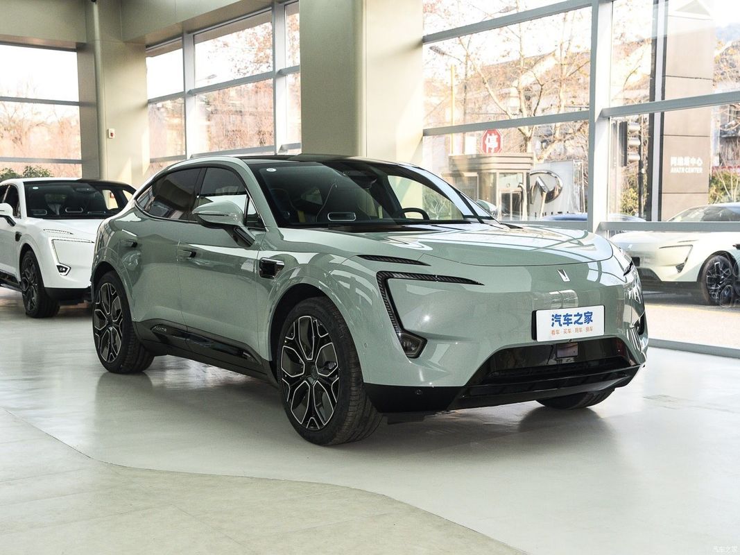 エレクトリックアバター アバター11SUV 2022 ロングランス ツー・モーター ルックス・バージョン 5人座 1台