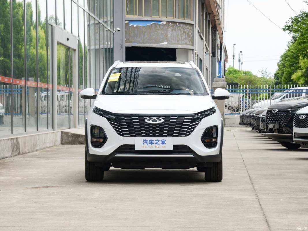 燃料- Chery CVT Tiggo3X Plus SUV 4200*1760*1570 寸法とガソリン燃料タイプ