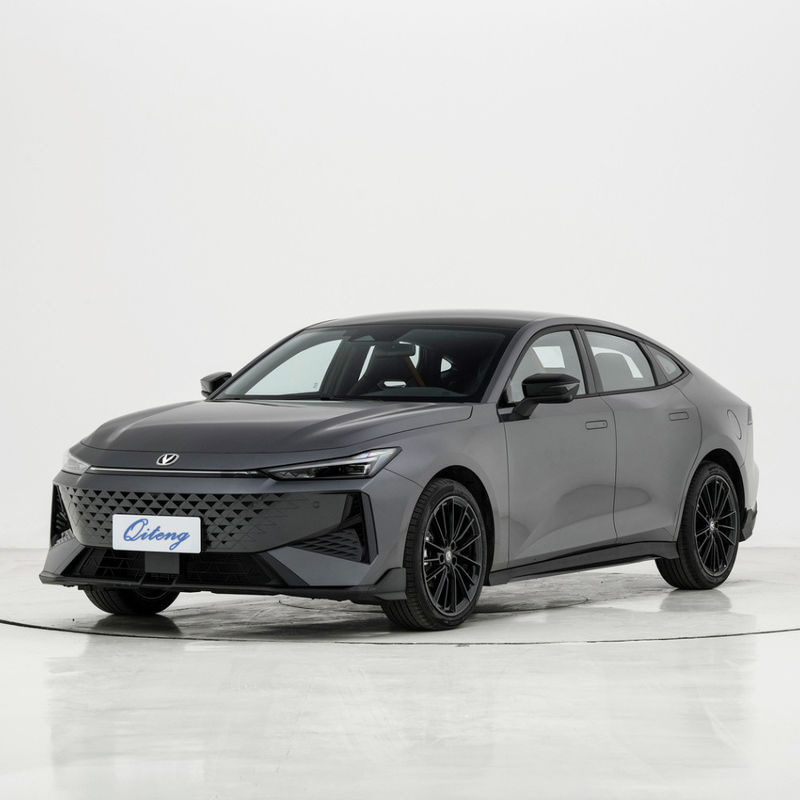 チェンガン Uni-V 1.5t 5座ガソリンカー 電磁式ブレーキシステムとFWDドライブ
